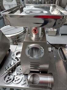 Mlýnek na maso 22 Řeznický vlček, Řezačka masa 22 - 8