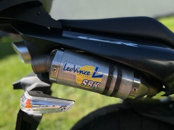 SUZUKI GSR 600 - TOP STAV - 8