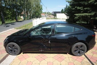 Tesla 3 AWD Long Range 12/23 - havarované - DPH - 8