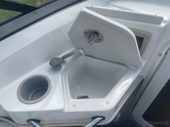 Motorový člun Stingray 195 CX - 8