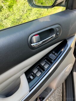 Mazda cx7 2.2 nafta 127 kw r.v. 2011 - 8