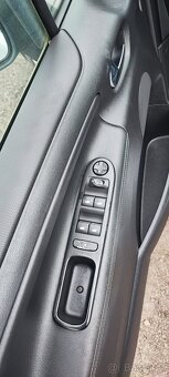 Peugeot 207 SW 1.6 HDI - 8