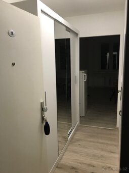 Pronajmu pěkný byt 1+KK 24m2 Praha 10 Záběhlice - 8
