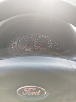Ford Transit Connect - 8