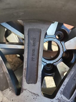 Audi A6 alu letní 255/40 R19 - 8