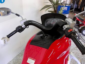 Retro Skutr-chopper CF 250 V3 jen 14.tis.KM Výrobní STAV - 8