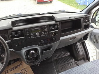 Ford Transit dodávka - 8