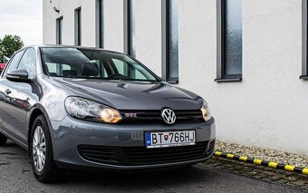 Volkswagen Golf 1.4 59kW M5 MODEL 2010 - 8