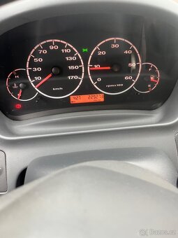 Pojízdná prodejna na pečivo - 8