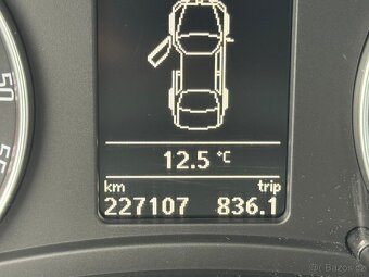 Škoda Octavia Combi 2,0 TDI 103kW Elegance - 8