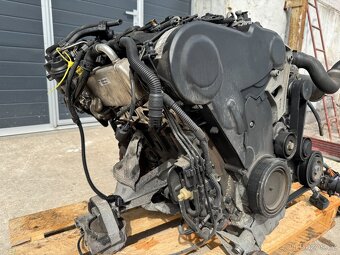 Kompletní motor 2,0TDI CGLC Audi A6 C7 4G 2012 - 8