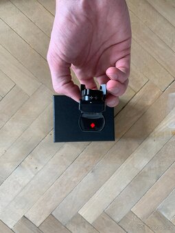 Red dot kolimátor - 20 mm rail - 4 režimy - 2 barvy - 8
