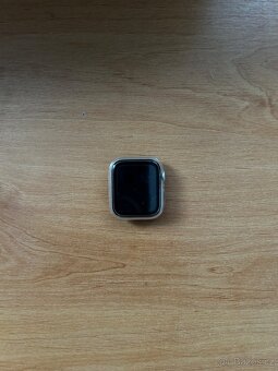 Chytré hodinky Apple Watch SE 2023 GPS 40mm pouzdro z hvězdn - 8