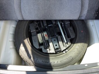 Škoda Octavia 2,0 TDI FULL LED, NAVI, DPH - 8
