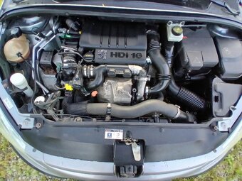 PEUGEOT 307 COMBI 1.6 HDI rok 2006 STK 3/2026 TOP STAV - 8