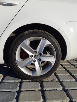 Škoda Octavia RS 2.0 TDI 135 kW DSG – rok 2014 - 8