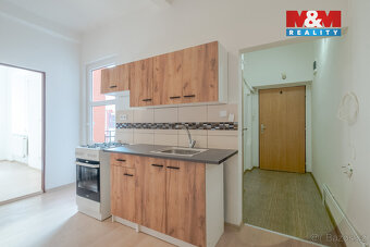 Pronájem bytu 1+1, 35 m², Ostrava, ul. Nádražní - 8