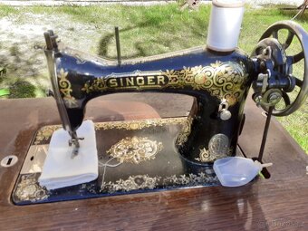 Šicí stroj - SINGER - 8