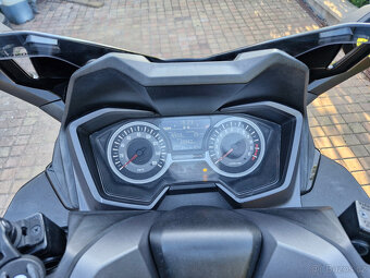 Honda Forza 125 - 8
