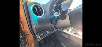 Nissan Navara TEKNA - 8
