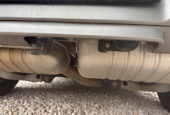 LR Defender 110 D300 X-DYNAMIC HSE - 8