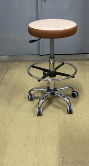 Nové židle pracovní - 8