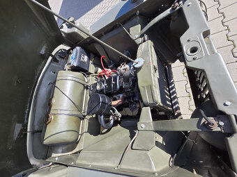 Škoda 1101 tudor bojový - 8