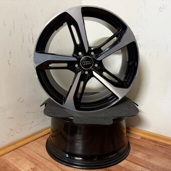 AUDI RS TT / TTS 5x112 R19 ET52 (9.0Jx19) 57,1mm - 8