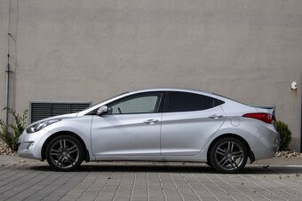 Hyundai Elantra 1.6i /aj na splátky/ - 8