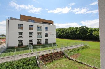 Pronájem bytu 2+kk/L/G 39 m2 v novostavbě, Praha 8 Bohnice, - 8