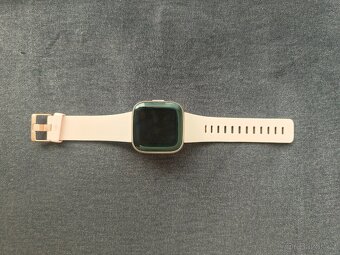 Fitbit Versa 2 (NFC) - rose gold - použité - 8