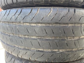 Continental 235/65 16C - 8