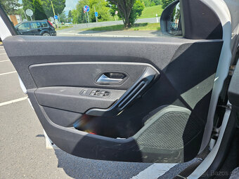 Prodám DUSTER TCe 100 LPG Comfort - 8