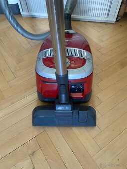 Miele vysavač - 8