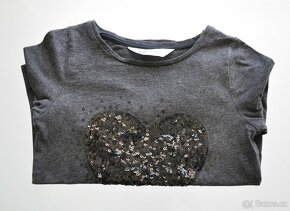 Tričko srdíčko H&M – vel. 122/128 - 8