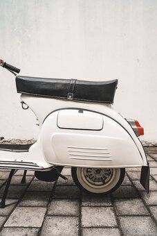Vespa Super Scooter - 8