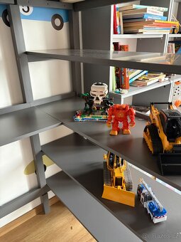 Patrova postel ve skvelem stavu - 8