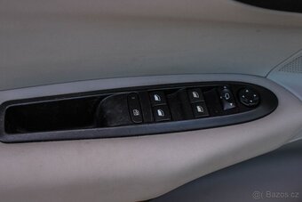 Citroën C4 e-1.6 HDi 82kw/110k - 8