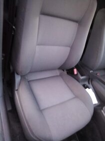 vw passat variant 1,6 i 2005 bez dokladu - 8