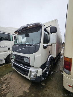 Skriňové Volvo FL6 r.v.2015 + hyd. čelo porucha motora - 8