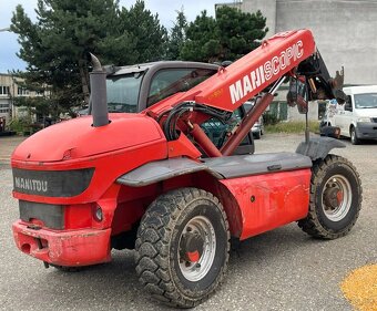 Teleskopický nakladač Manitou MLT 523 - 8