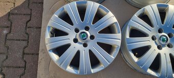 Alu kola originál Škoda Superb 5x112 6x17 ET45 3T0 601 025 J - 8