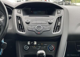 Ford Focus 1.6i KLIMA KOUPENO V ČR 1.MAJ. manuál 77 kw - 8
