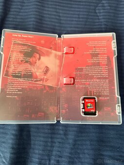 Nintendo Switch + Super Mario Odyssey - 8