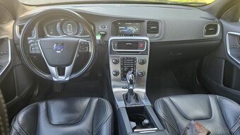 Volvo V60, 2.4 D6 158 kW HYBRID - 8