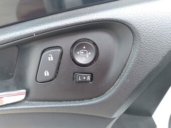 OPEL INSIGNIA 2.0 CDTI 125kW, ČR,SERVISKA,NAVI - 8