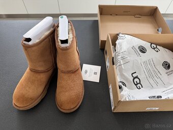 Zimní boty UGG Kids Clasic II Chestnut vel. 36 - 8