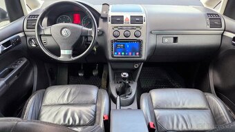 7, MISTNY VOLKSWAGEN TOURAN - 8