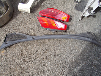 Karosářské díly Fiat Grande Punto bílá - 8