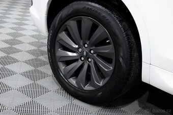 Land Rover Discovery Sport P200 SE R-Dynamic AWD AT - 8